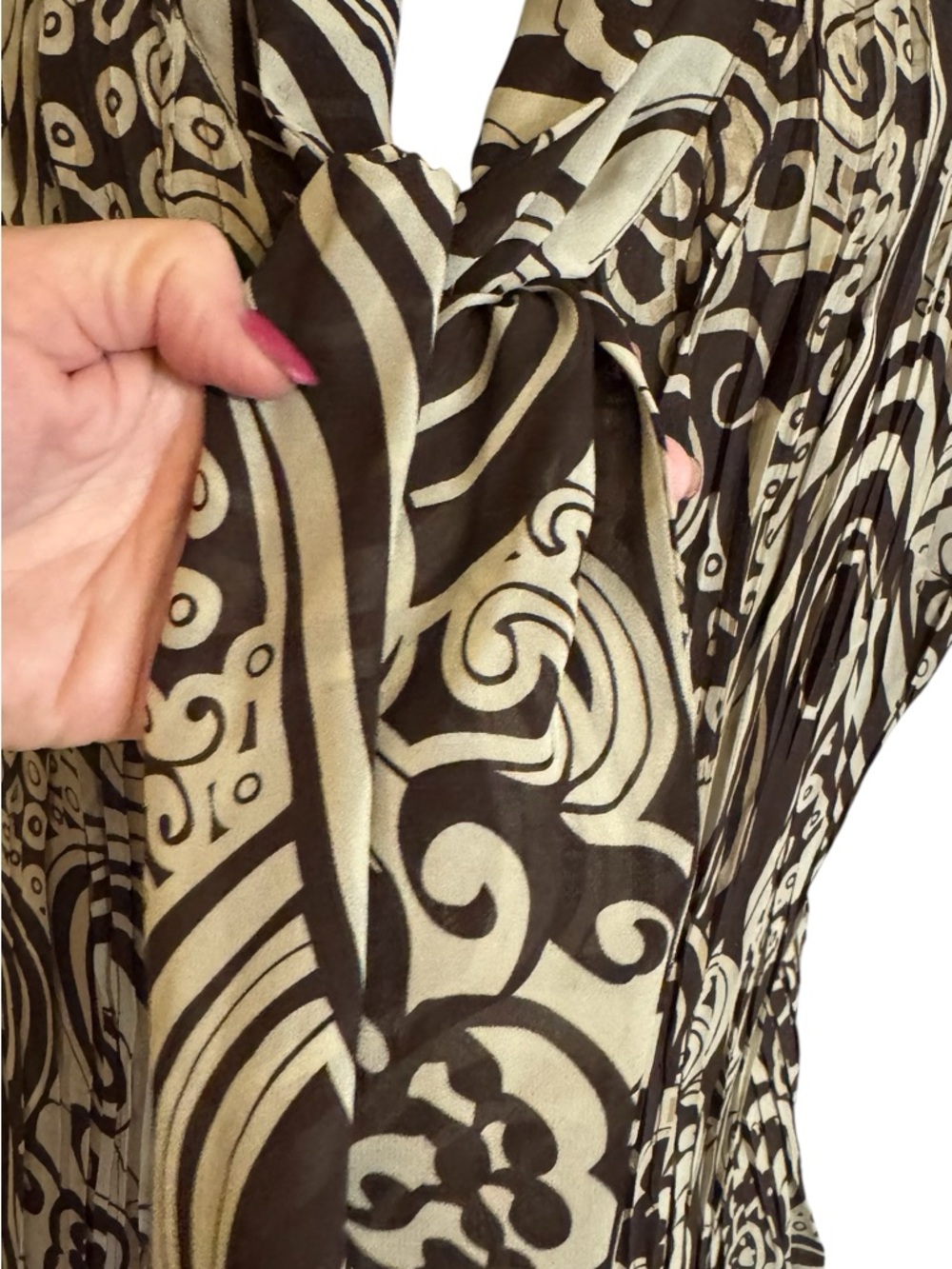 PRETTY Print Cap/Short Sleeve Blouse w/neckline tie detail   PLUS 18/20    #14 - Picture 5 of 9